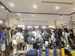 從校園到企業(yè) 財務(wù)視角感知新質(zhì)生產(chǎn)力——我院企業(yè)課堂走進(jìn)浙江新輝5G智慧工廠稅務(wù)籌劃實踐