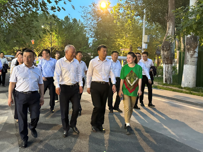 同新疆維吾爾自治區(qū)伊犁哈薩克自治州黨委書記楊秀理會(huì)談4.png
