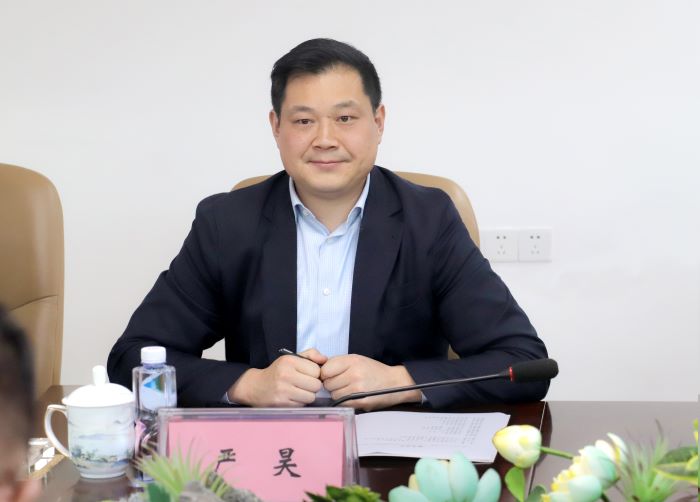 20250210嚴(yán)昊與廣東省雷州市委書記吳松江、市長(zhǎng)閆嘉偉會(huì)談1.jpg